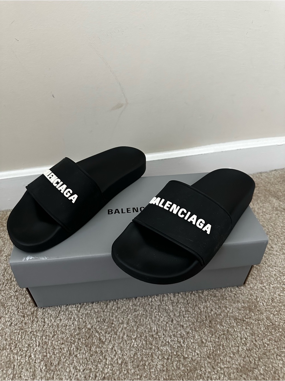 Balenciaga Authentic Black Slide Sandals with White Logo - Picture 4 of 9